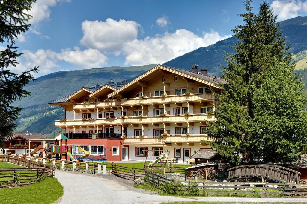 Hotel Grundlhof Bramberg am Wildkogel Zewnętrze zdjęcie
